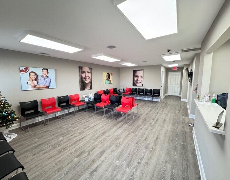 More Photos Of 80 Mountain Dr, Dahlonega Medical For Sale