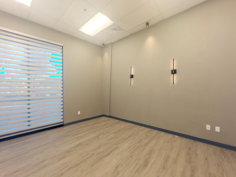 More Photos Of 470 W Larch Rd, Tracy Service For Lease
