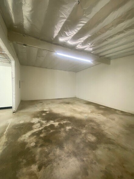 More Photos Of 8026 Freestone Ave, Santa Fe Springs Industrial For Lease