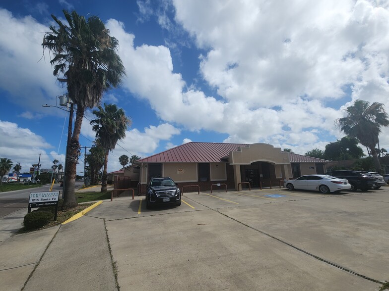 More Photos Of 1215 Santa Fe St, Corpus Christi Medical For Sale