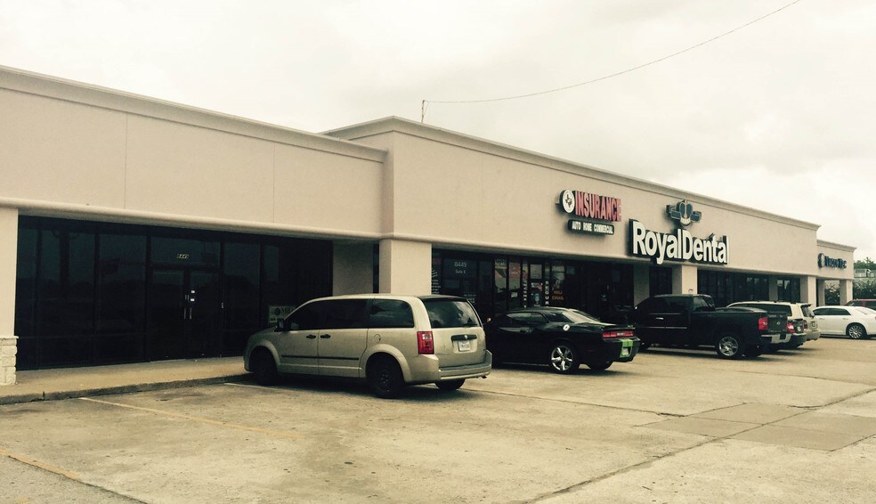 Primary Photo Of 8449 Gulf Fwy, Houston Unknown For Lease
