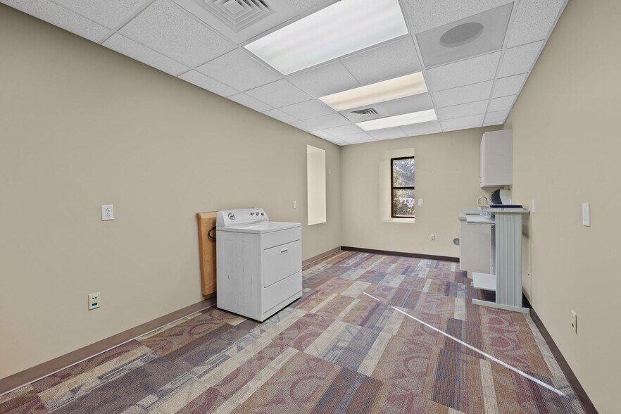 More Photos Of 1035 Lincolnton Rd, Salisbury Medical For Sale