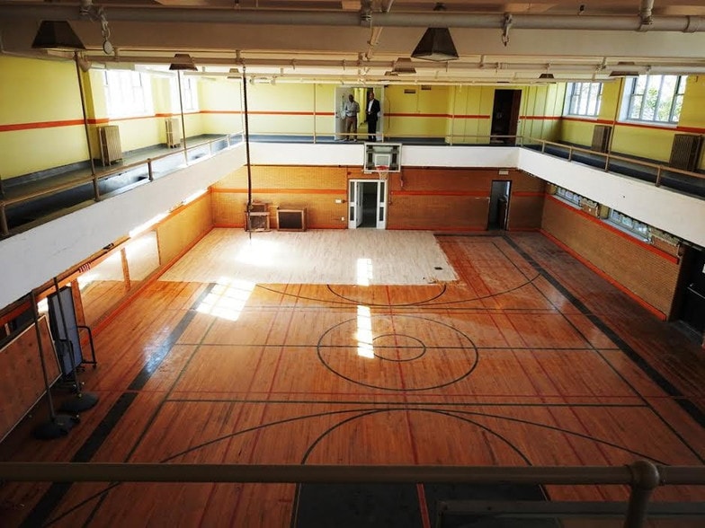 More Photos Of 140 E Hanover St, Trenton Schools For Sale