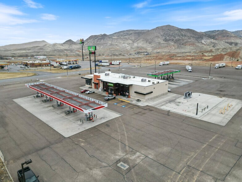 More Photos Of 2055 S & State St, Salina Service Station For Sale