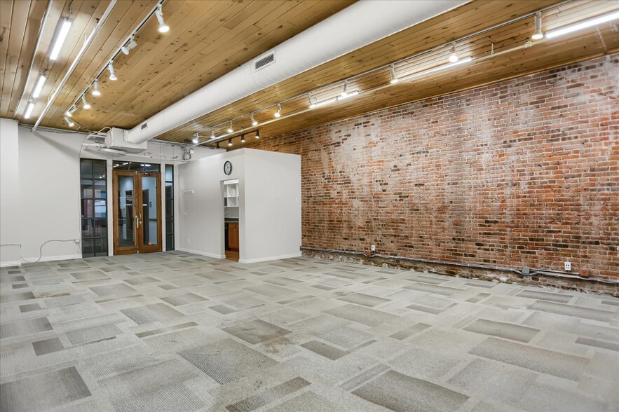 More Photos Of 1620 Market St, Denver Office For Lease
