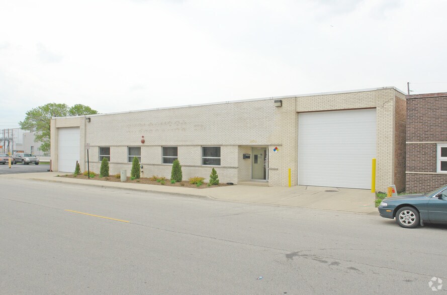 More Photos Of 2300 17th Ave, Franklin Park Food Processing For Sale