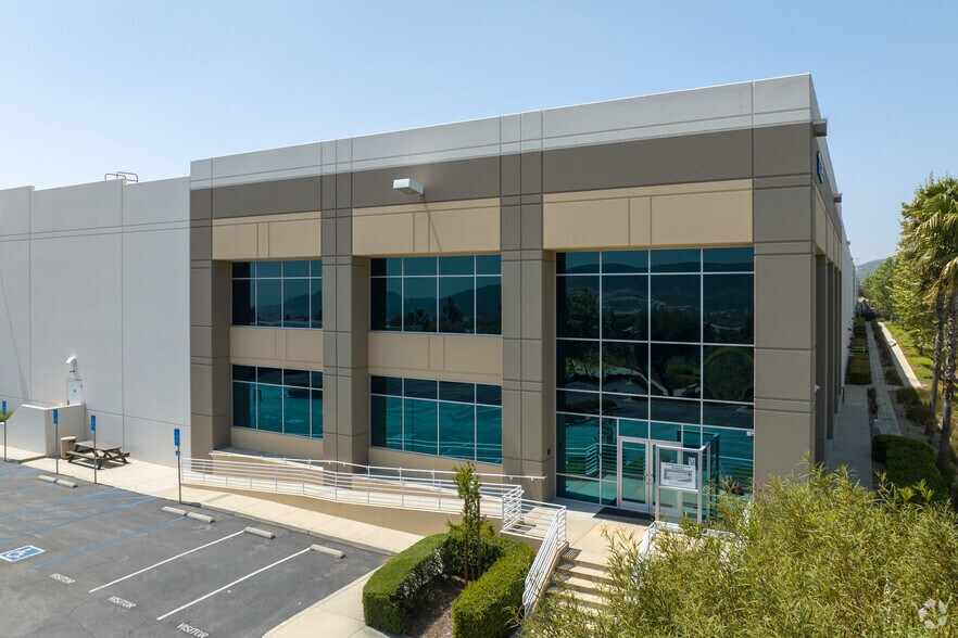 Primary Photo Of 17335 Glen Helen Pky, San Bernardino Distribution For Lease