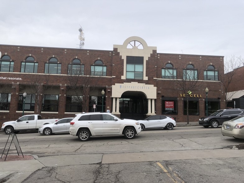 More Photos Of 401-411 Westport Rd, Kansas City Unknown For Lease