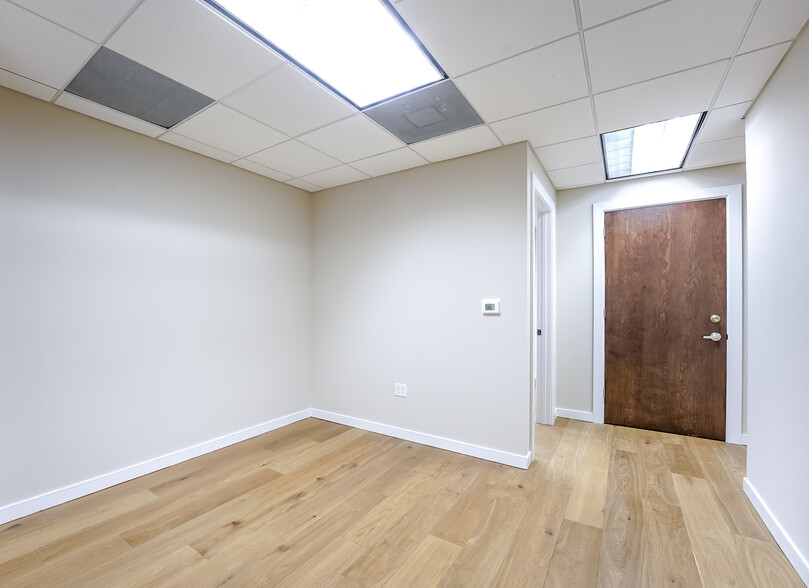 More Photos Of 399 NW 2nd Ave, Boca Raton Office For Lease