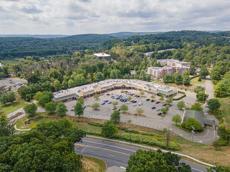 More Photos Of 181 Howard Blvd, Mount Arlington Unknown For Lease
