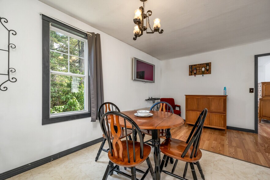 More Photos Of 820 Colebrook Rd, Errol Hotel For Sale