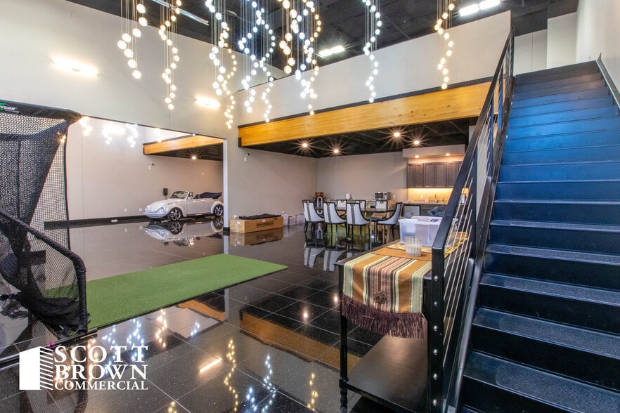 More Photos Of 1725 N Hwy 377, Roanoke Warehouse For Sale