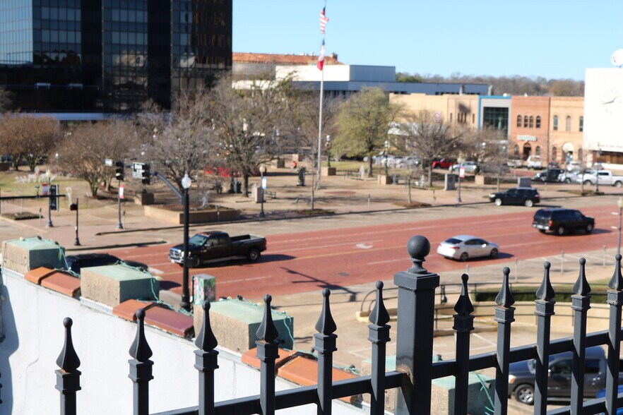 More Photos Of 111 E Erwin St, Tyler Storefront Retail Office For Sale