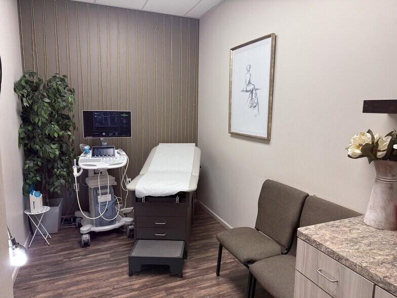 More Photos Of 3220 Buddy Owens Ave, McAllen Medical For Lease
