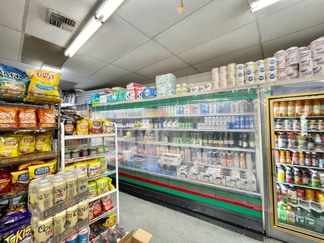 More Photos Of 50 Middle Country Rd, Coram Storefront Retail Office For Lease
