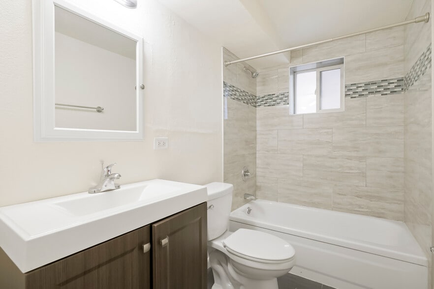 More Photos Of 1415 Pearl St, Denver Apartments For Sale