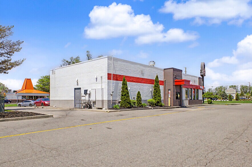 More Photos Of 27277 Eureka Rd, Taylor Fast Food For Sale