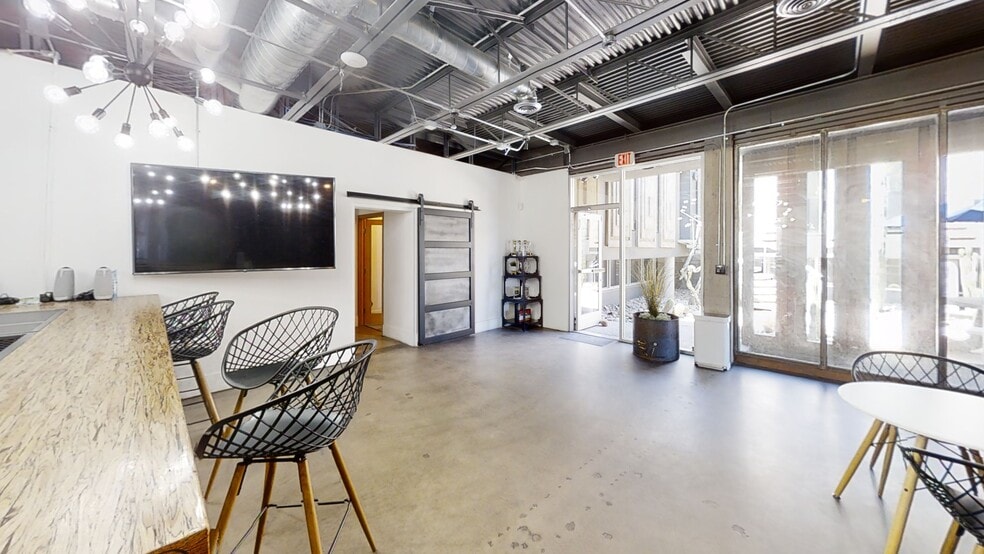 More Photos Of 407 W Osborn Rd, Phoenix Loft Creative Space For Lease