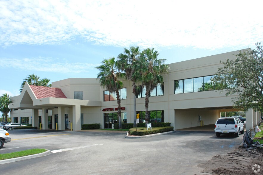 More Photos Of 1025 Military Trl, Jupiter Office Residential For Lease