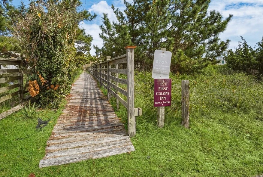 More Photos Of 6715 S Croatan Hwy, Nags Head Hotel For Sale