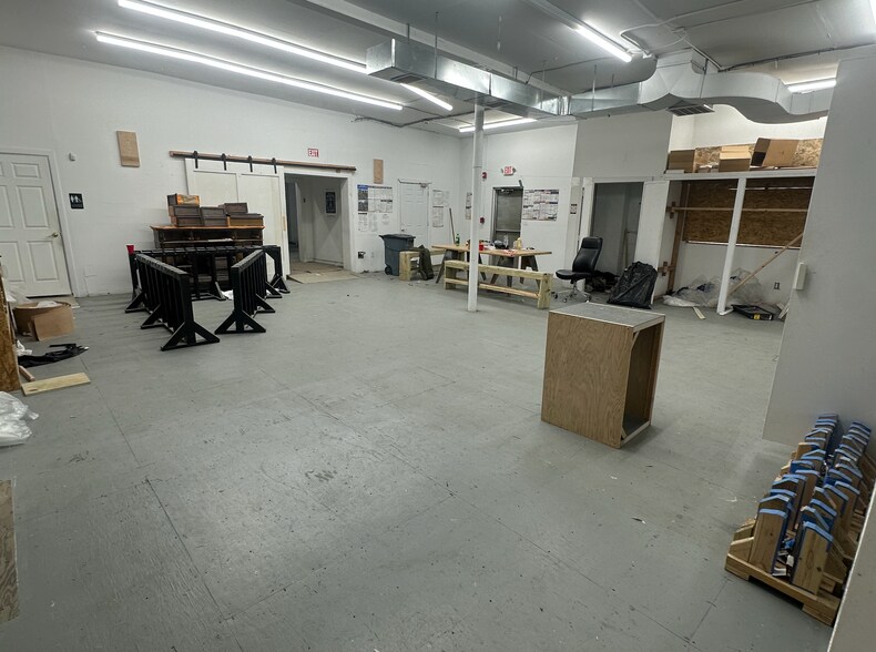 More Photos Of 711 Broadway, Westwood Warehouse For Lease