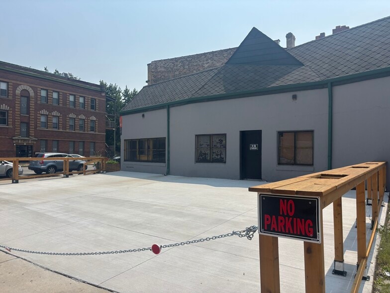Primary Photo Of 958 N California Ave, Chicago Freestanding For Lease