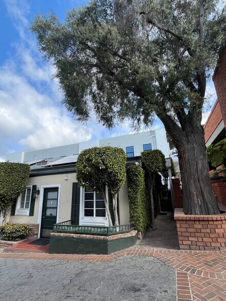 More Photos Of 265 Laguna Ave, Laguna Beach Medical For Lease