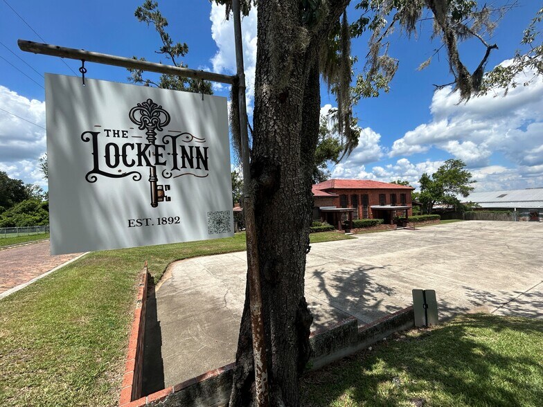 More Photos Of 37739 Robinson Ave, Dade City Office For Sale