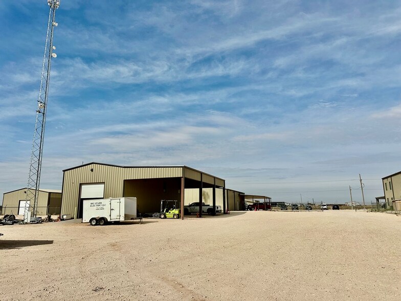 More Photos Of 602 US Highway 385 N, Seminole Flex For Sale