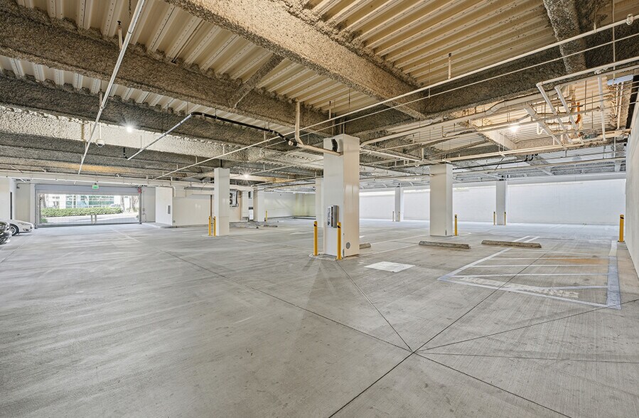 More Photos Of 500 La Terraza Blvd, Escondido Coworking Space