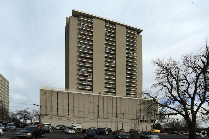 1502 S Boulder Ave, Tulsa, OK 74119 Apartments For Sale