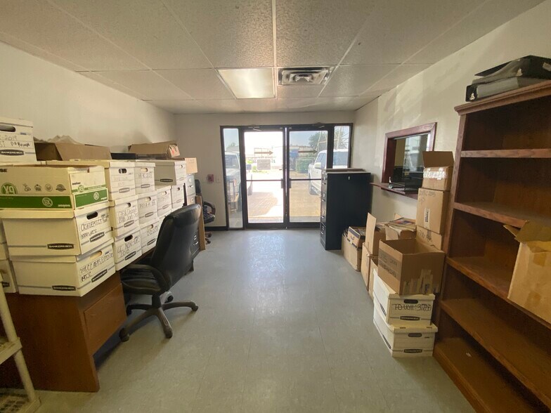 More Photos Of 3710 Kermit Hwy, Odessa Warehouse For Lease