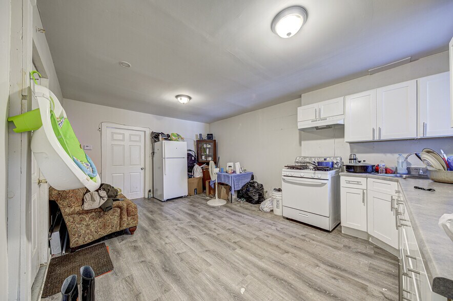 More Photos Of 137 William St, Newburgh Apartments For Sale