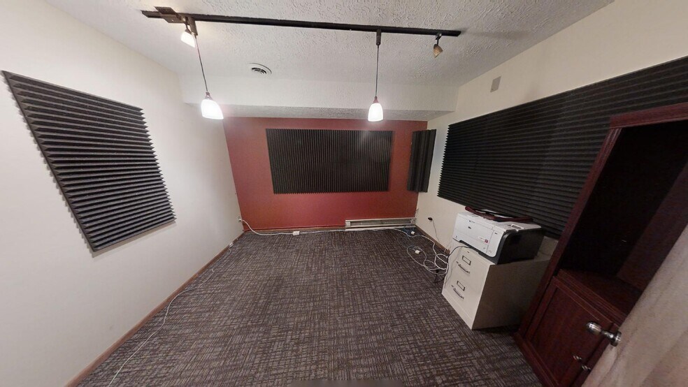 More Photos Of 1040 E Front St, Traverse City Office For Sale