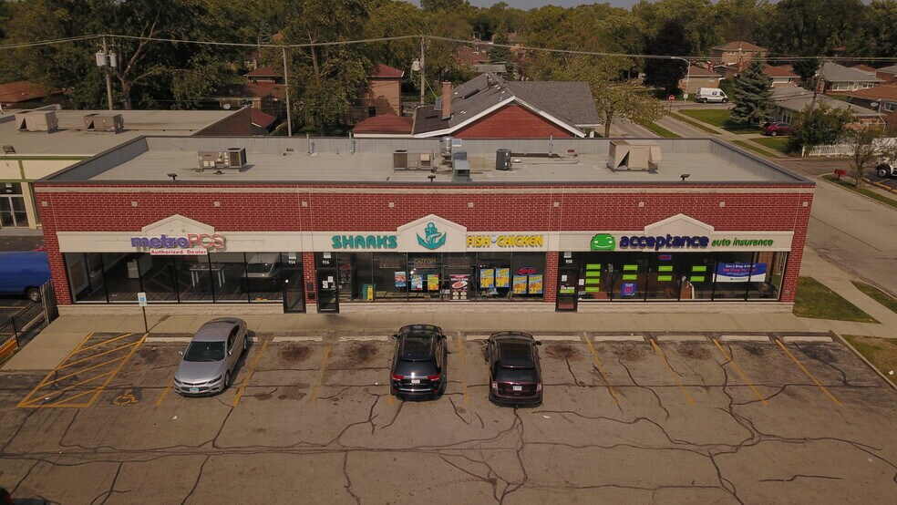 Primary Photo Of 954-958 E 162nd St, South Holland General Retail For Lease