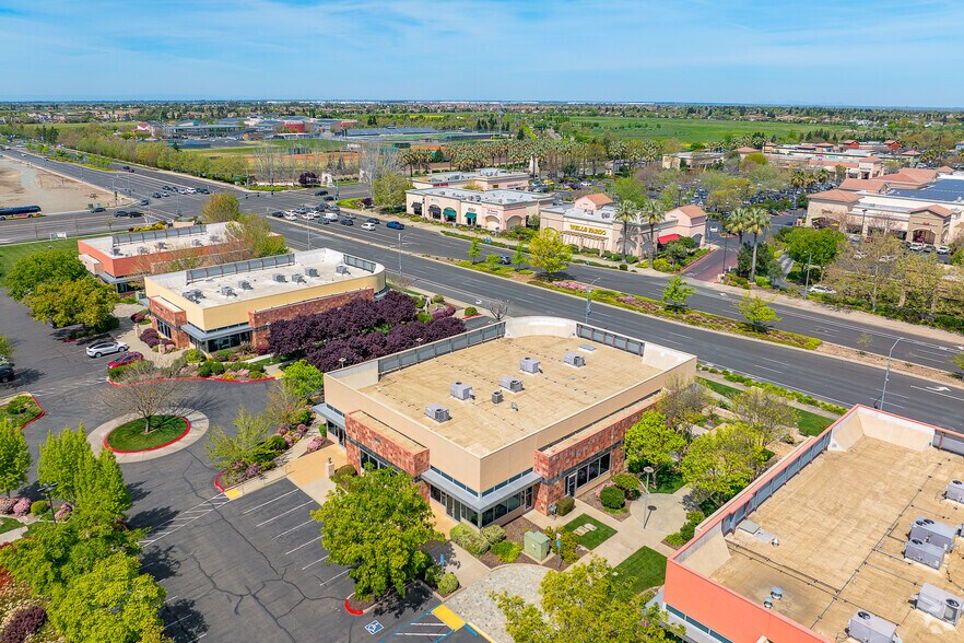 More Photos Of 2250 Del Paso Rd, Sacramento Unknown For Lease