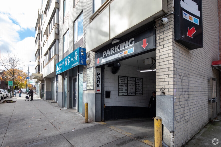 More Photos Of 13203 Sanford Ave, Flushing Apartments For Sale