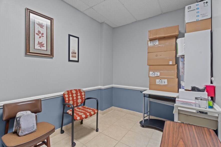 More Photos Of 2902 Central Heights Rd, Goldsboro Medical For Sale