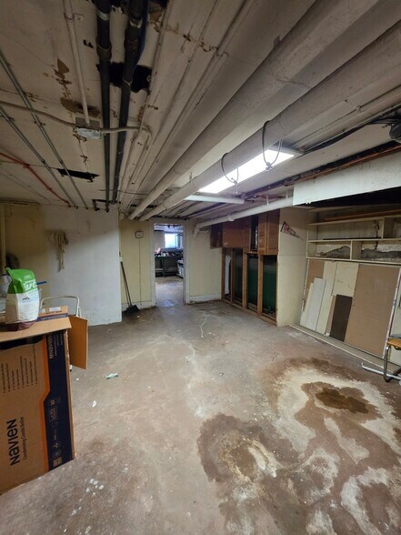More Photos Of 1937 Greene Ave, Ridgewood Apartments For Sale
