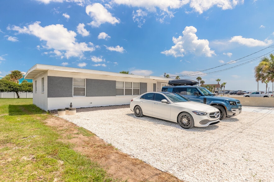 More Photos Of 133 Bridgeport Rd, Daytona Beach Shores Office For Sale