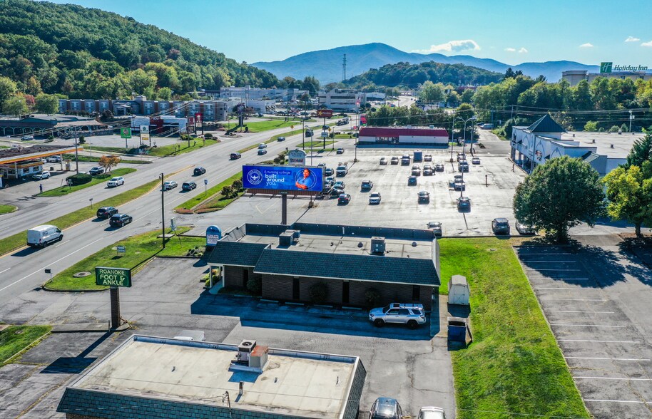 More Photos Of 4102 Electric Rd, Roanoke Freestanding For Sale