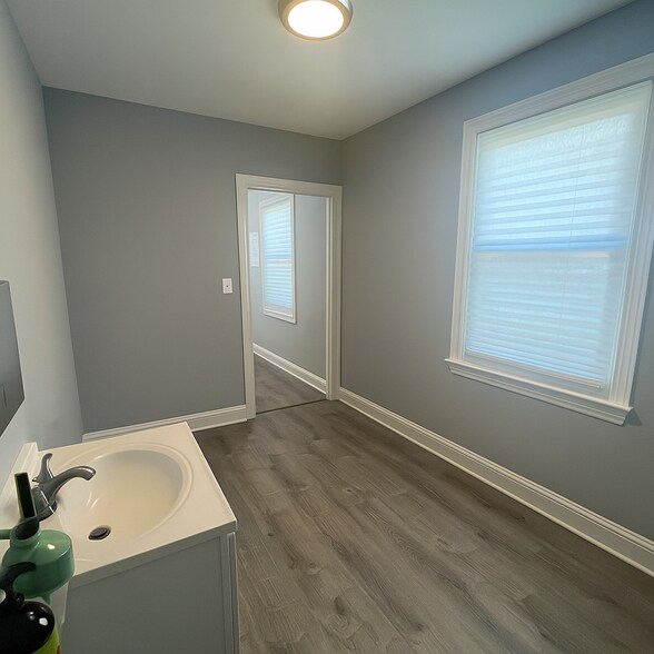 More Photos Of 9 Franklin St, Morristown Office For Lease