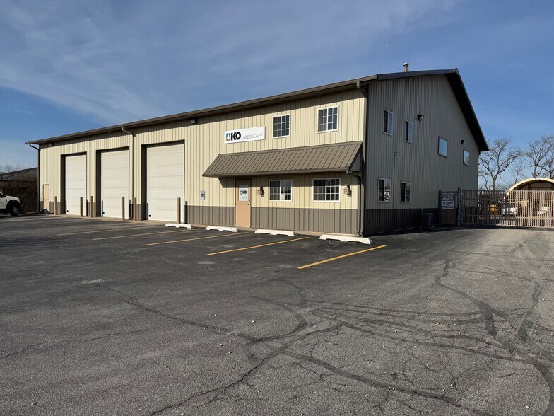 More Photos Of 2128 Gould Ct, Rockdale Warehouse For Sale