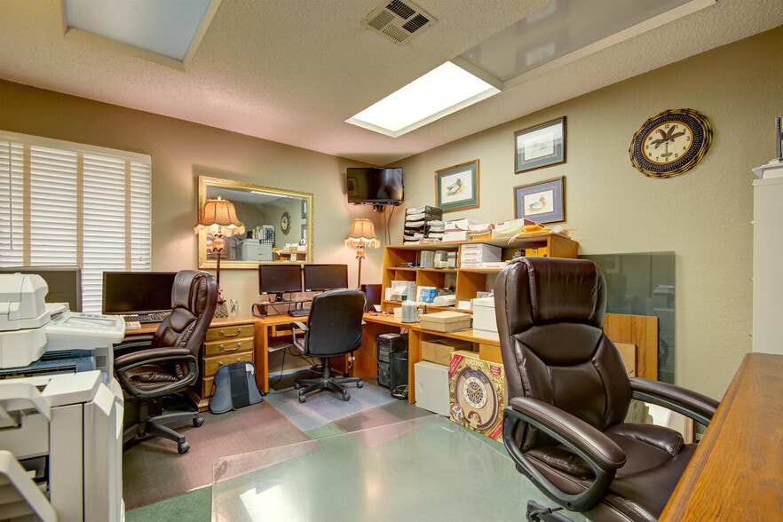 More Photos Of 2833 W Main St, Jenks Religious Facility For Sale