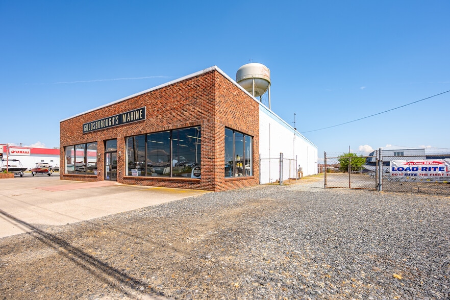 More Photos Of 709 W Main St, Crisfield General Retail For Sale