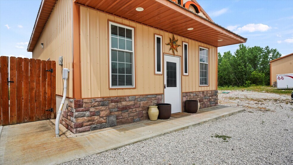 More Photos Of 1900 US 69, Excelsior Springs Warehouse For Sale