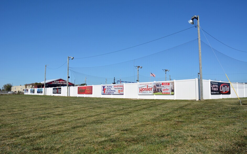 More Photos Of 555 Ohio st, Kendallville Land For Sale