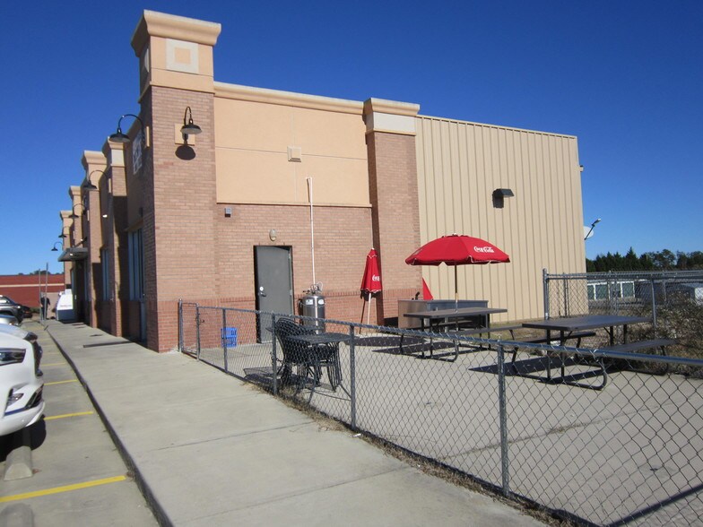 More Photos Of 346 N Reilly Rd, Fayetteville General Retail For Sale