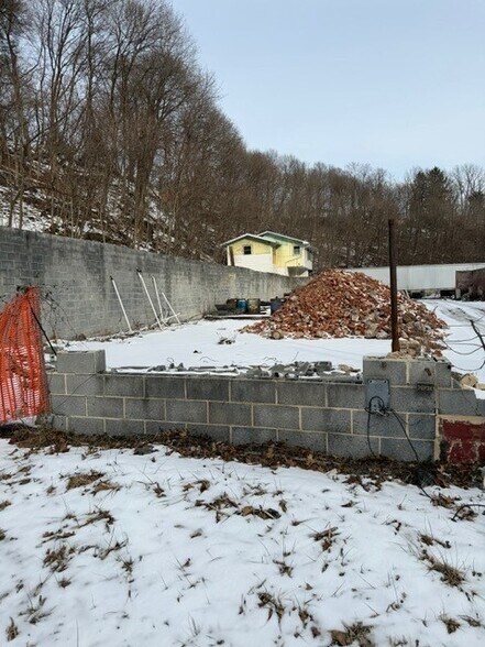 More Photos Of 123 Laurel St, Jim Thorpe Industrial For Sale
