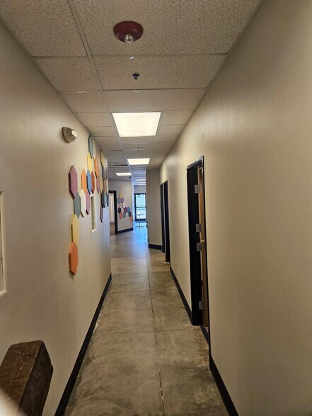 More Photos Of 1733 S Perry St, Castle Rock Warehouse For Lease